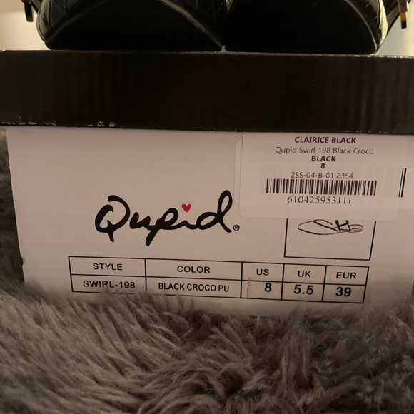 NIB Black Crocodile Style Mules - Picture 2 of 4